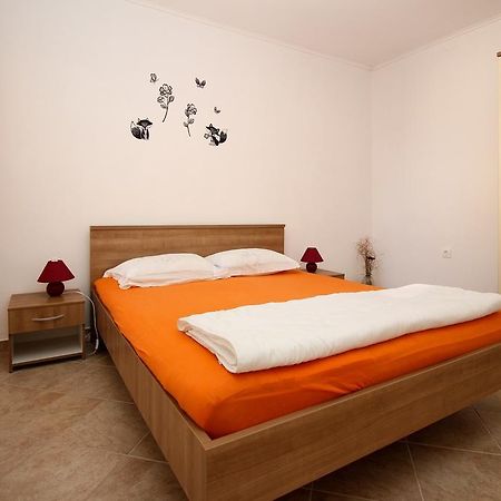 Apartment Drazen Šilo Eksteriør bilde