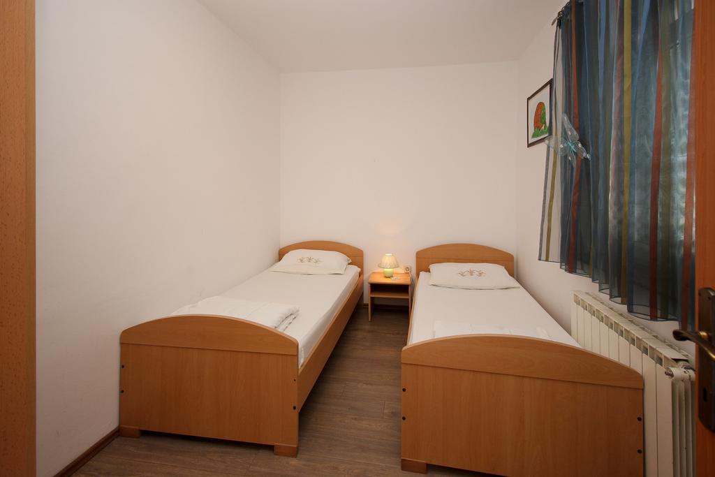 Apartment Drazen Šilo Rom bilde
