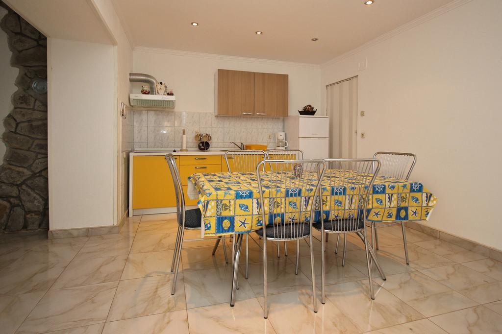 Apartment Drazen Šilo Rom bilde