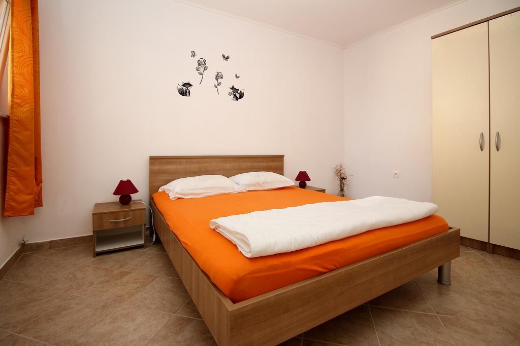 Apartment Drazen Šilo Eksteriør bilde
