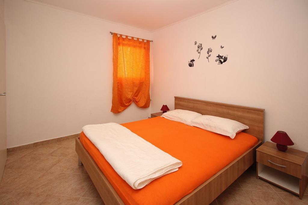 Apartment Drazen Šilo Eksteriør bilde